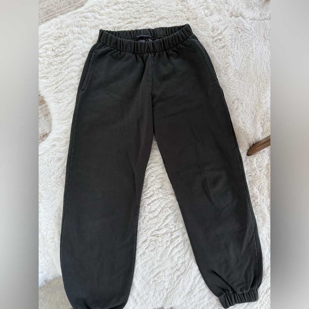 Brandy Melville Rosa Sweatpants